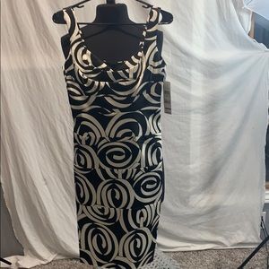 NWT London  Times Black and White Dress size 4